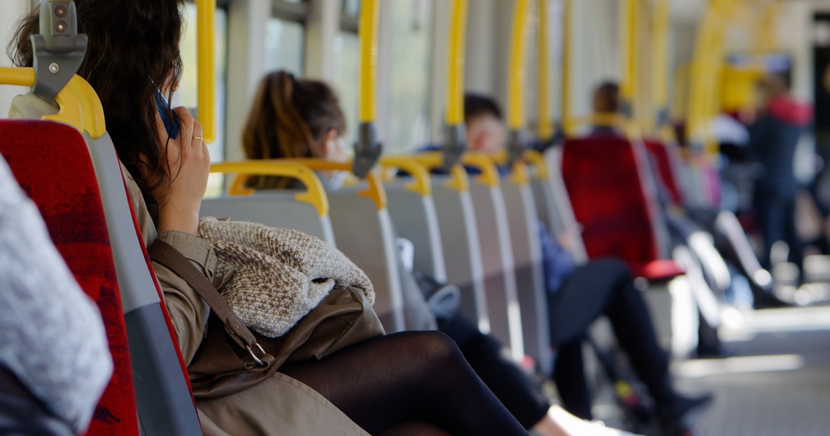 "That's just me" or disrespect? Behaviors that Romanians say we have normalized too much