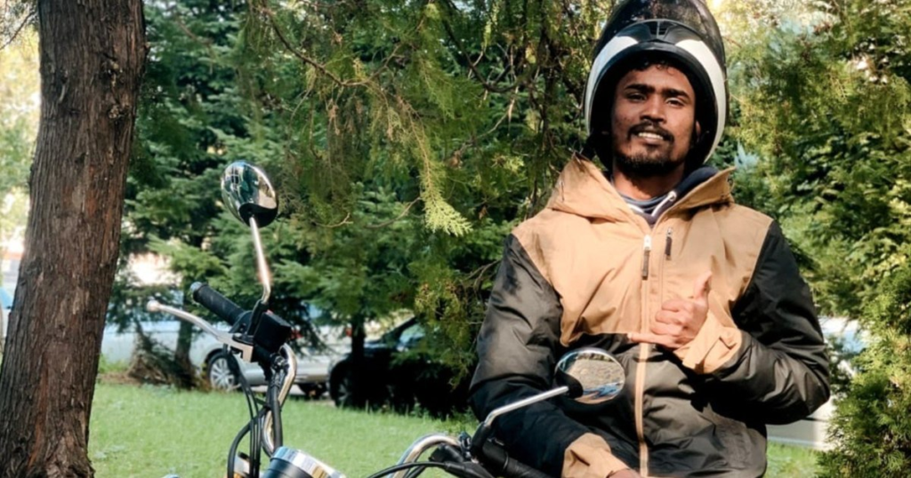 The delivery man from Sri Lanka who lost a leg in Bucharest. The story behind a viral campaign