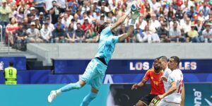 The goalkeepers went out on the ramp, Belgium pulled out an agonizing draw with Iran, and the fight for qualification got terribly complicated in Group G