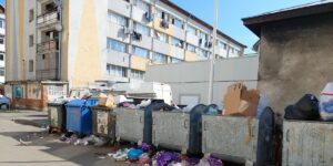 The rubbish piles in Bucharest, between old promises and public anger. Why the topic is rekindling controversy and when it might really go away