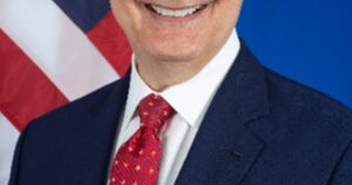 The story of the US ambassador who supported our cause at the UN Security Council. He was born in Romania and fled the country during the years of communism