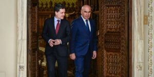 What decision Nicușor Dan should never have taken: “When he gave up the threat of the anticipated, he became a prey to the parties”