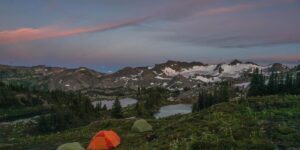 Where you can camp with a tent or caravan in Romania. Strict rules for the mountain area, the Danube Delta and the Black Sea coast