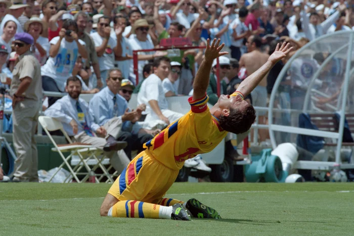 Gheorghe Hagi's joy at scoring the goal against Argentina PHOTO: profimedia