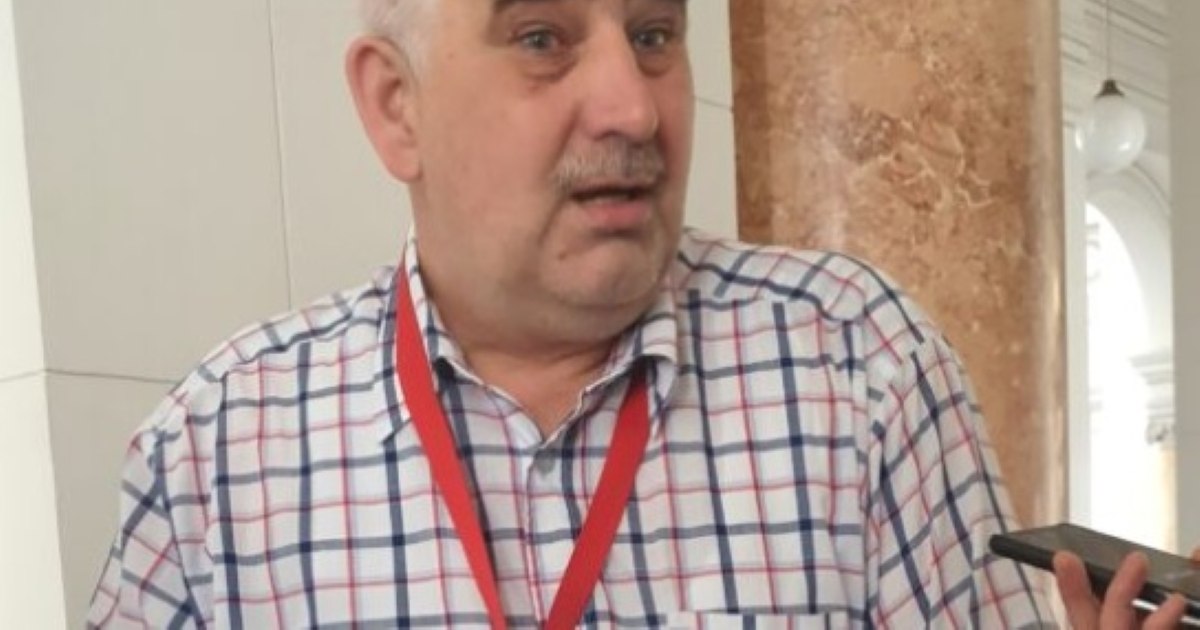 A resident of Brasov has sued PNL, USR and UDMR and demands the dissolution of the three parties. Who is the man who also intervened in the trials of Traian Băsescu