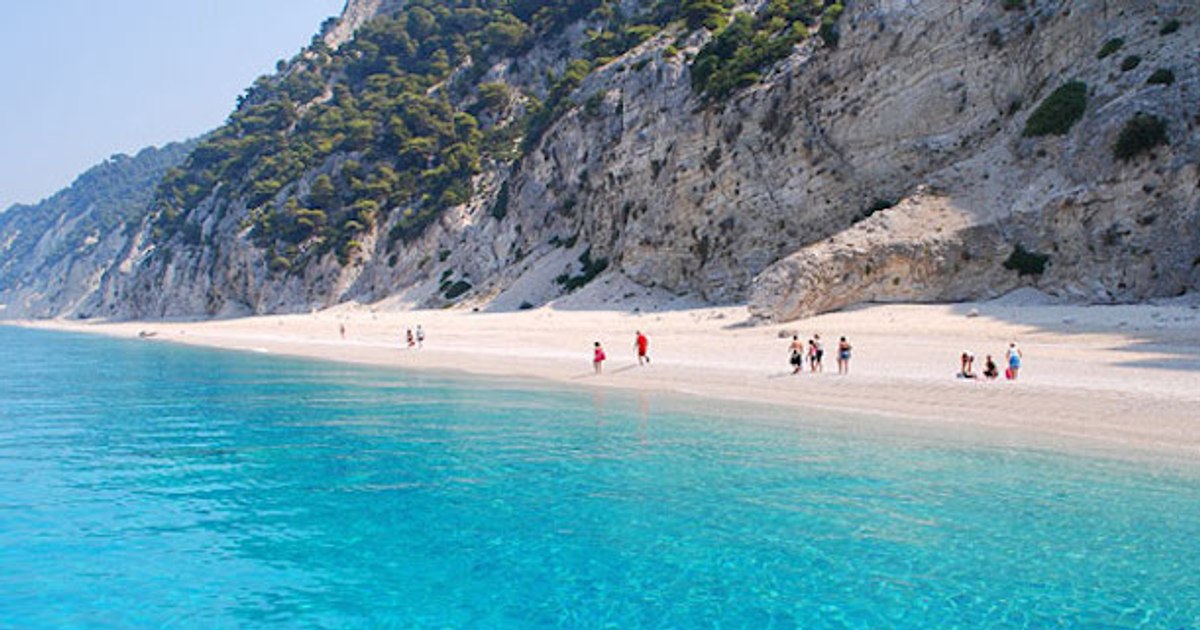 Cape Lefkada, the cursed rock of Greece. The place where legend says lovers met their end in the sea