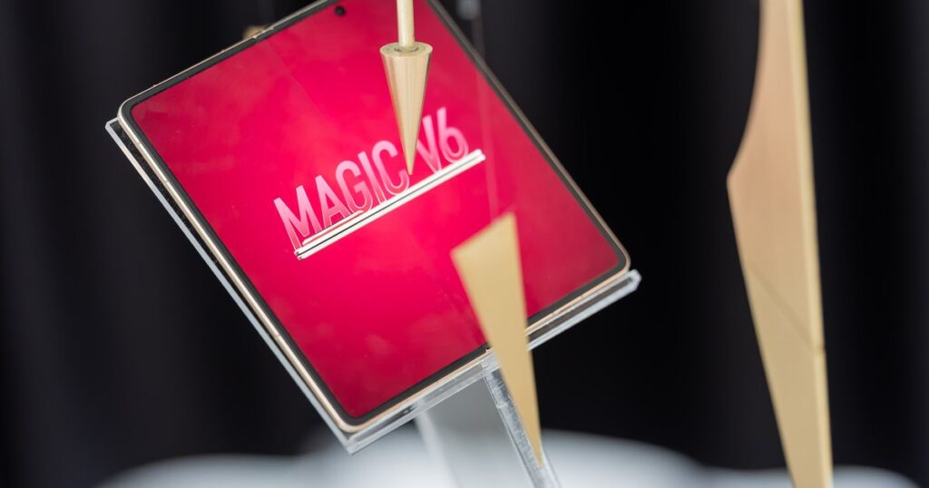 HONOR Magic V6: productivity, autonomy and AI in an ultra-thin design