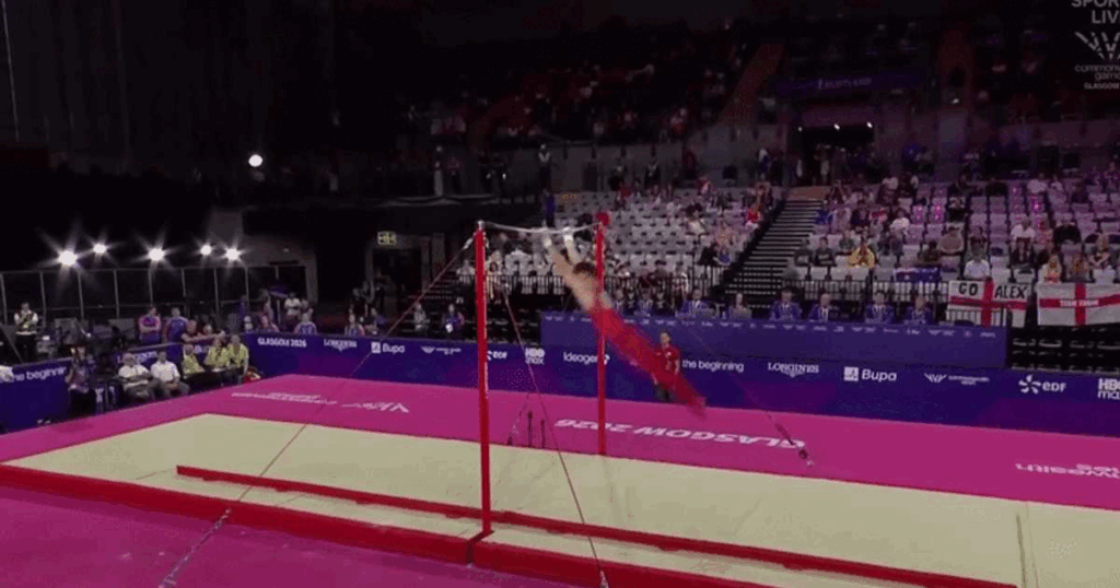 Horror scene at the Commonwealth Games: a gymnast fell on his head from 3 meters