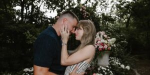 Photo Bizarre business after Taylor Swift’s wedding: Pieces of trash collected from the streets, including kibbles and ovulation tests, sold on the Internet