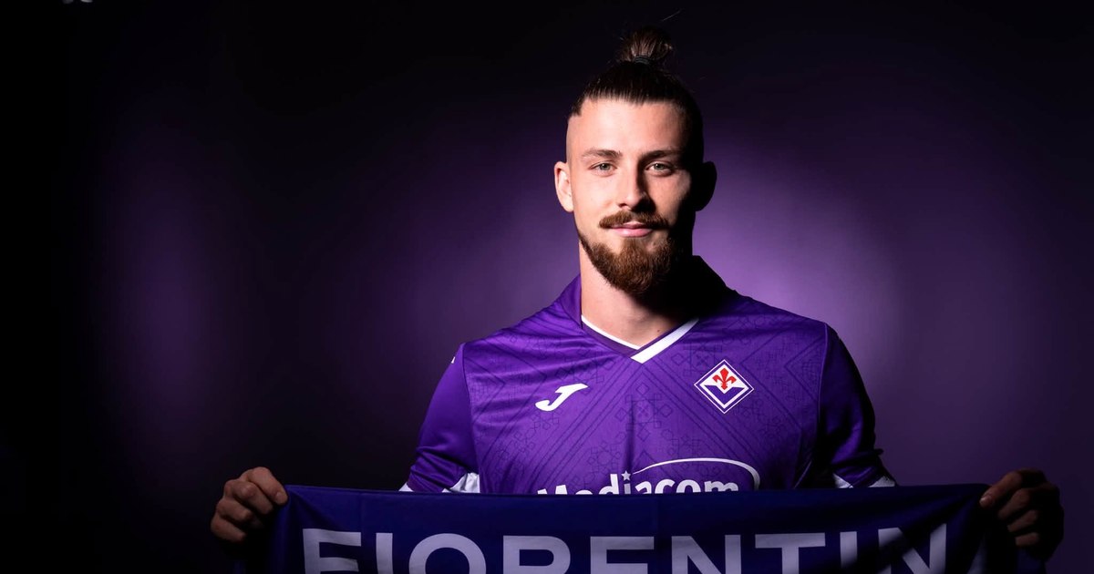 The coach of Fiorentina says that Radu Drăgușin is "an important transfer"