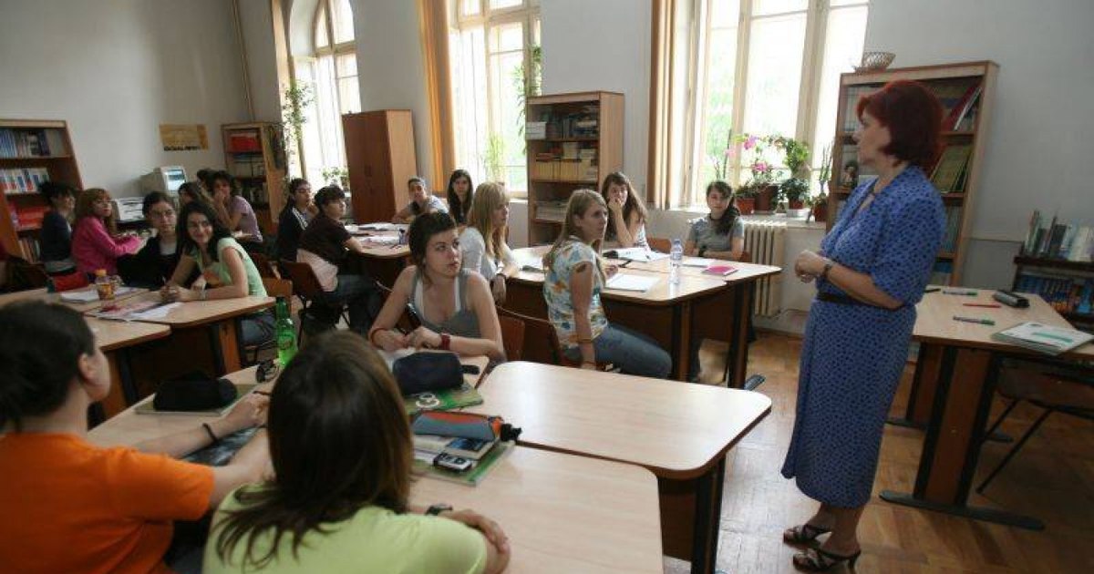 The final exam in education 2026. More than 9,600 candidates take the written test on Tuesday