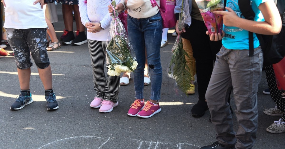 The school year could start earlier. The students' proposal after the Baccalaureate held during the heatwave
