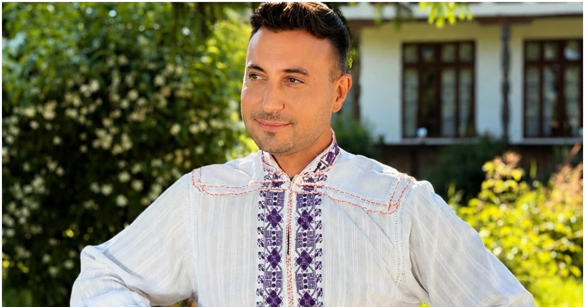 Valentin Sanfira, scared by two bears right next to his cottage in Valea Doftanei: "I thought they were cows"