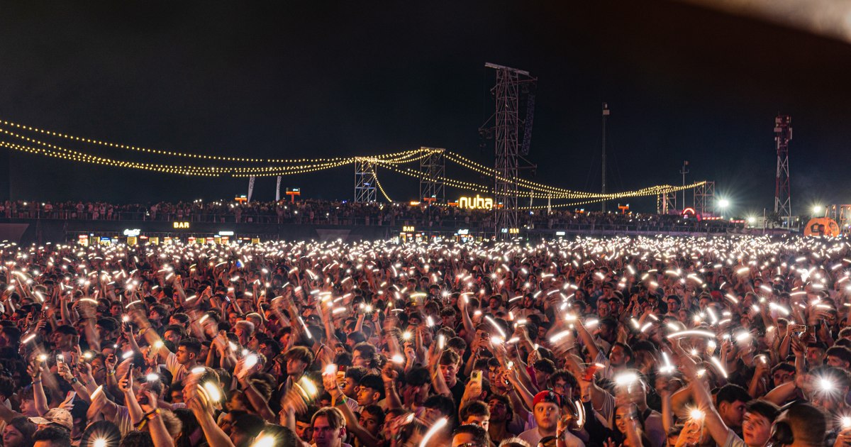 Video Beach, Please! 2026: Tens of thousands of people attended Saturday's shows. Who took the stage?