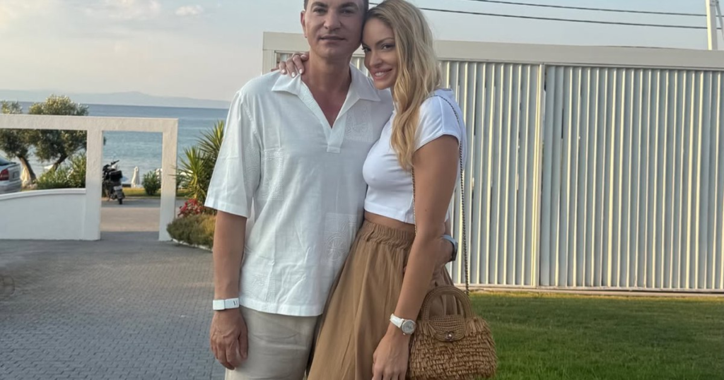Video Cristi Borcea and Valentina Pelinel, rare images with their nine children. "For us this means a united family"