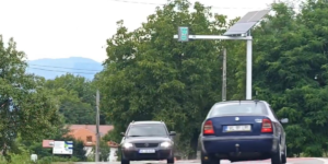 Video Why green and red emoticons appeared on the roads in Romania. The system that makes drivers lift their foot off the accelerator
