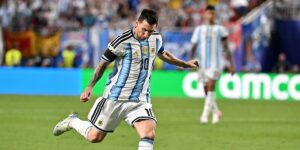 Where did Lionel Messi go on holiday after the WC final