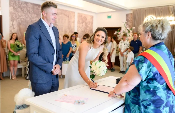 Irina Begu and the most important signature in her life (PHOTO: Instagram)