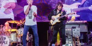 Ritchie Blackmore returned to the stage with Deep Purple after 33 years. Historic moment for fans on ‘Smoke on the Water’