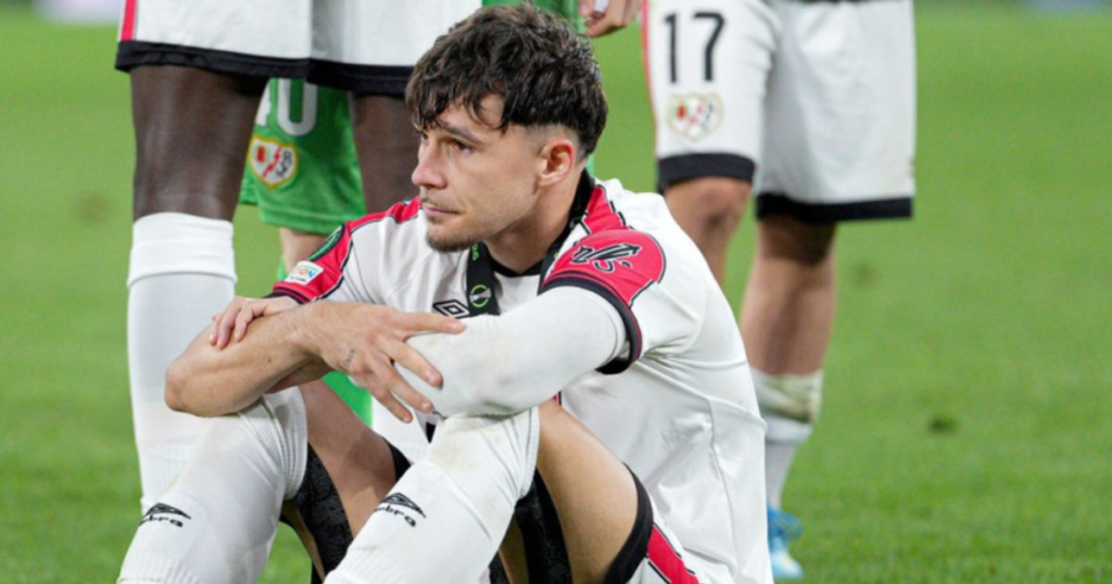 The Spaniards put Andrei Rațiu against the wall after the mistake in the match with Alavés: "You feel like entering the land of shame!"