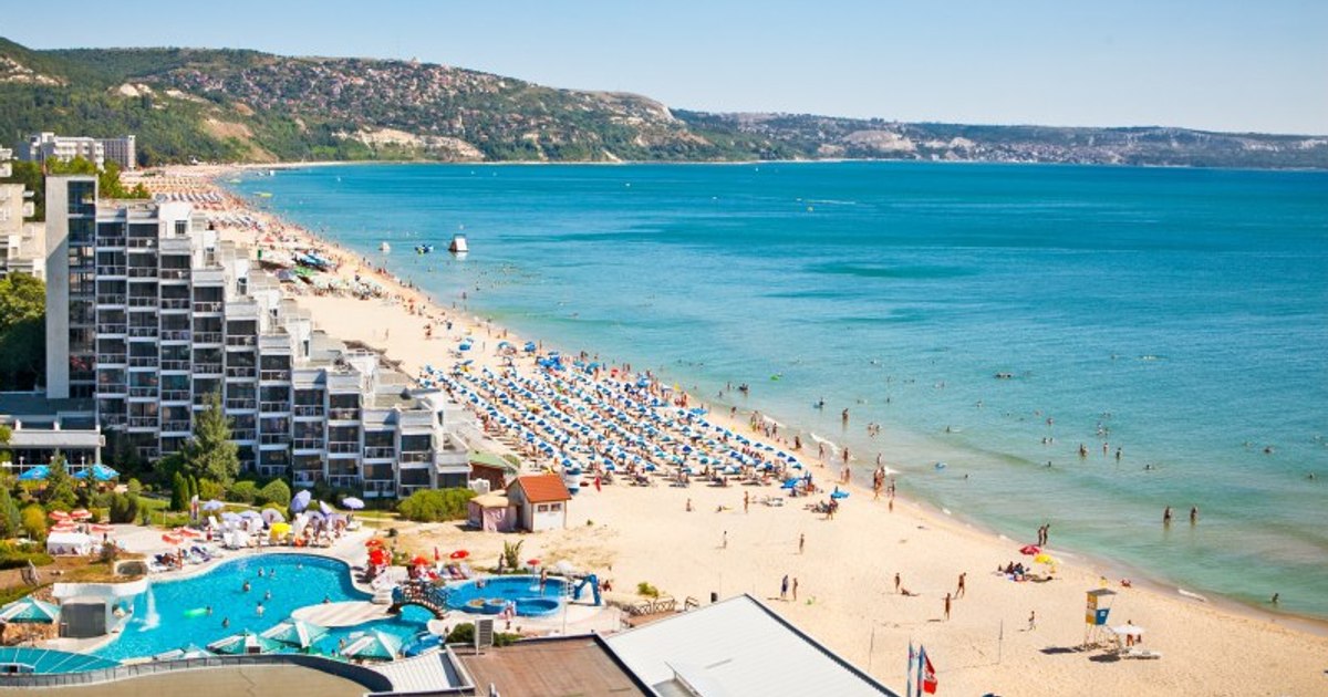 "Woke up with 31 bites all over my body." Nightmare holiday for a Romanian family in Golden Sands: "Run away from this hotel!"